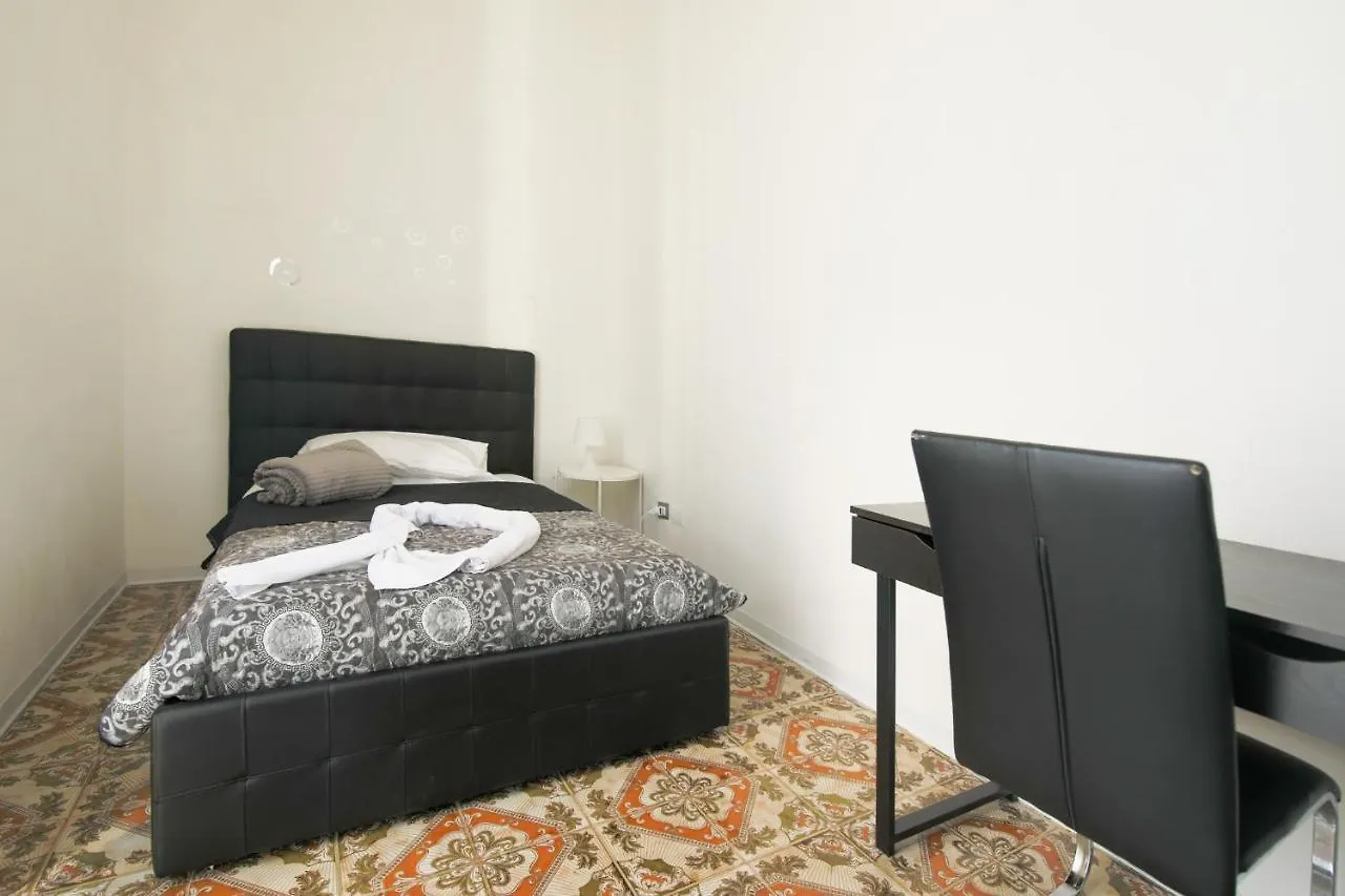 Madb&B Naples Guest house