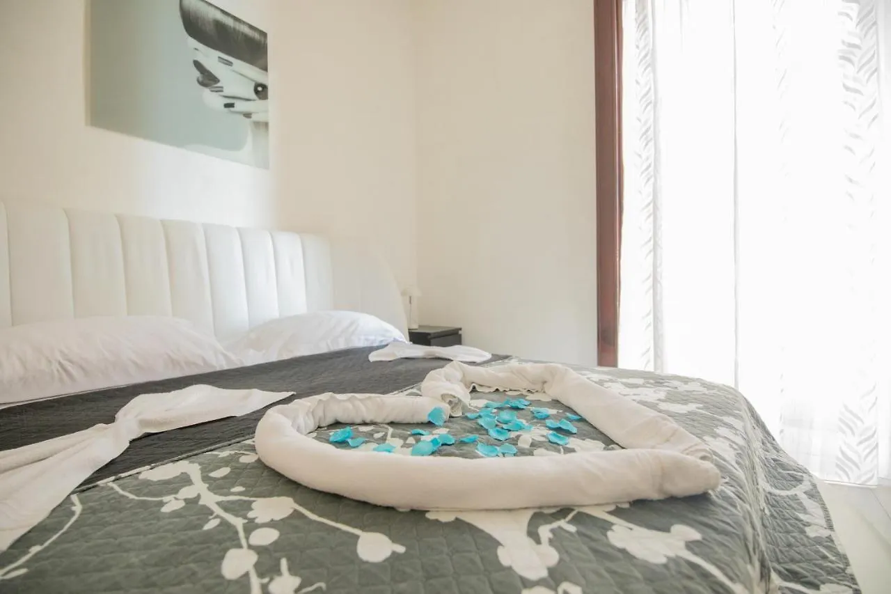 Madb&B Naples 0*,  Italy