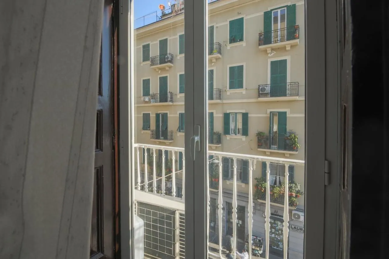 Madb&B Naples