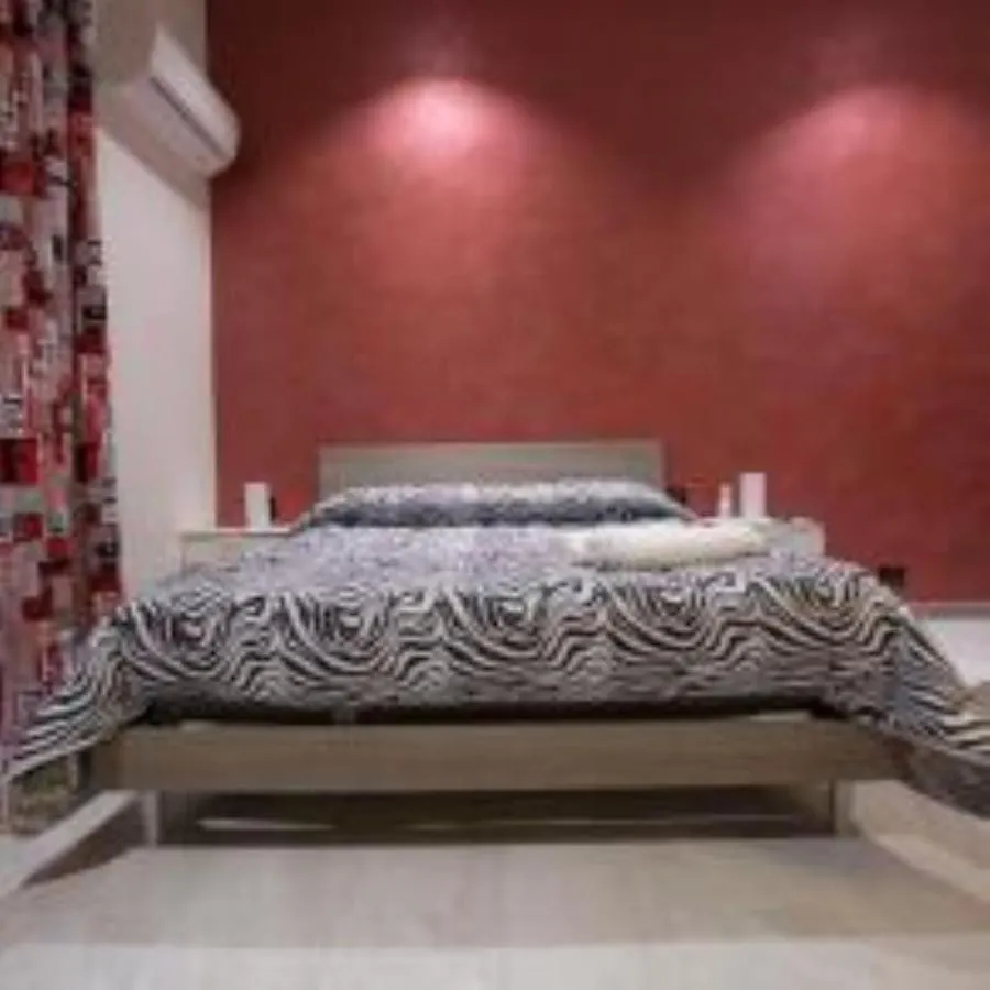 Madb&B Neapel